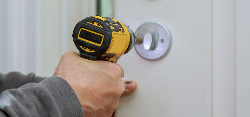 Street Locksmith For Smart Lock Repair in Durham, CA