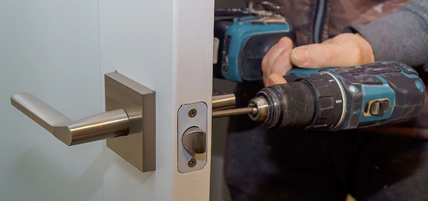 Broken Door Handle Lock Repair in Durham, California